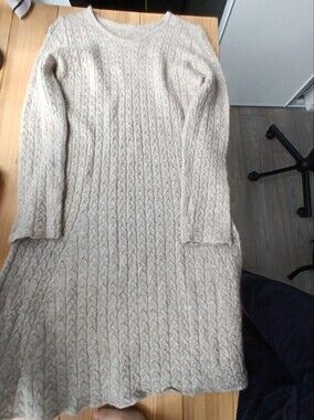 Cozy Cable Knit Sweater in Light Gray